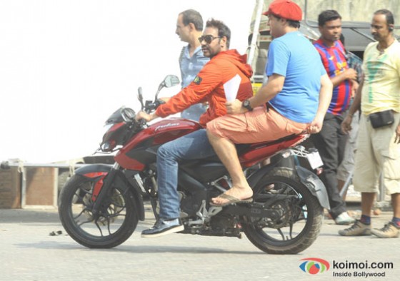Ajay Devgn and Kunaal Roy Kapur spotted while shooting for 'Action Jackson'