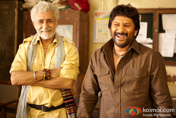 Naseeruddin Shah and Arshad Warsi in a still from Dedh Ishqiya