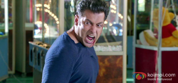 Salman Khan in a still from Jai Ho 