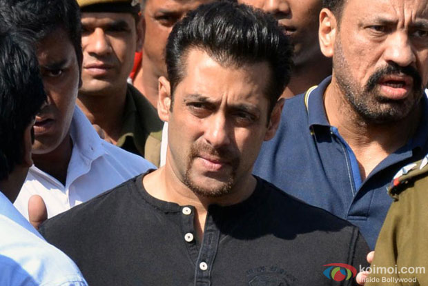 Salman Khan spotted outside the court in Jodhpur