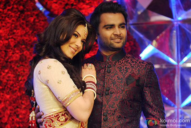 Urvashi Sharma (Mrs Raina Sachiin Joshi) and Sachiin Joshi Urvashi Sharma (Mrs Raina Sachiin Joshi) and Sachiin Joshi