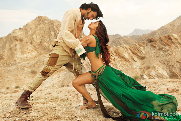 Ranveer Singh and Priyanka Chopra in a still from movie 'Gunday' Ranveer Singh and Priyanka Chopra in a still from movie 'Gunday'