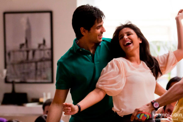 Sidharth Malhotra and Parineeti Chopra in a still from movie 'Hasee Toh Phasee'