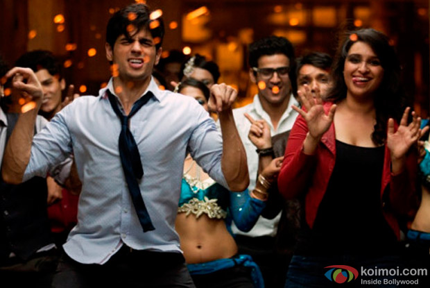 Sidharth Malhotra and Parineeti Chopra in a still from movie 'Hasee Toh Phasee'