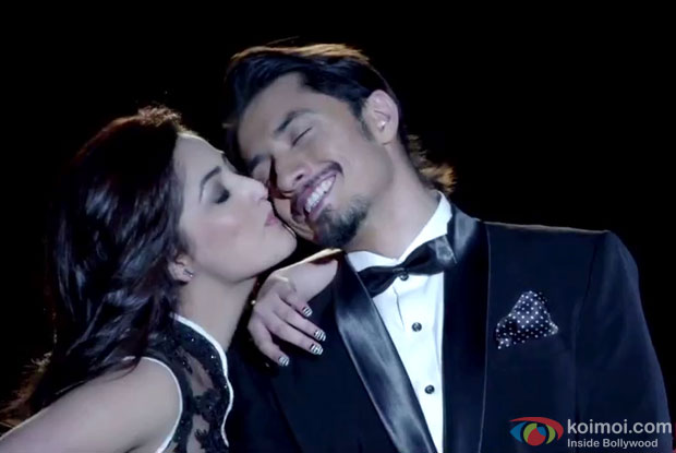 Yaami Gautam and Ali Zafar in a still from movie 'Total Siyapaa'