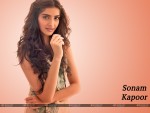 Sonam Kapoor Wallpaper 7
