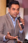 Abhay Deol felicitates UTV Bindass 'B for Change' initiative Pic 1