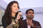 Aishwarya Rai spotted in Delhi at a Jewellery Showroom launch Pic 3