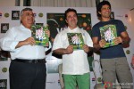 Farhan Akhtar unveils Chef Vicky Ratnani's book 'Vicky Goes Veg' Pic 2