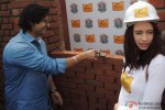 Vivek Oberoi and Kalki Koechlin at P&G Shiksha school Pic 2