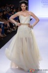 Nargis Fakhri walks the ramp at 'Lakme Fashion Week' 2014 Pic 1