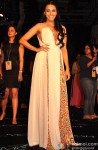Swara Bhaskar at Manish Malhotra's grand fashion show