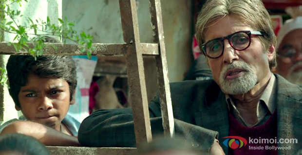 Parth Bhalerao and Amitabh Bachchan in a still from movie ‘Bhoothnath Returns’
