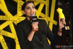 Sonam Kapoor at Grazia Young Fashion Awards 2014 Pic 1