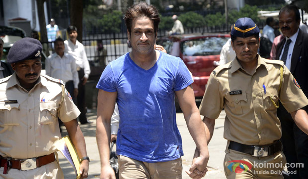 Actor Inder Kumar arrested by Mumbai Police for allegedly raping a 23-year-old model at his house being produced at a Bandra court in Mumbai