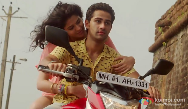 A still from movie 'Lekar Hum Deewana Dil'