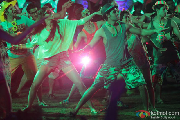Deeksha Seth and Armaan Jain in a 'Khalifa' song still from movie 'Lekar Hum Deewana Dil'