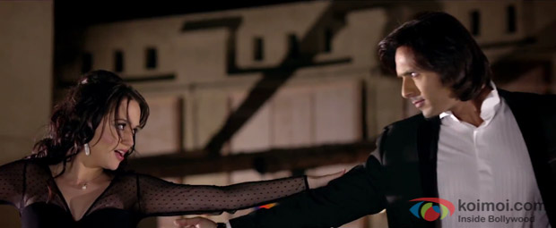 Hazel Crowney and Iqbal Khan in a still from movie 'Unforgettable'