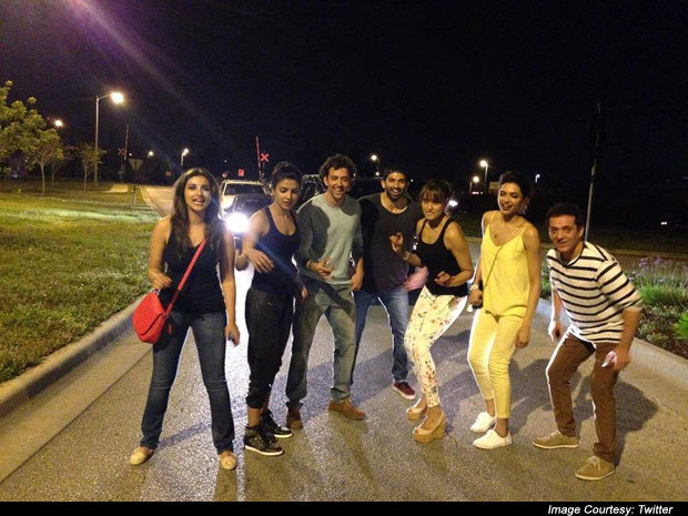 Parineeti, Priyanka, Hrithik, Aditya, Bipasha, Deepika Pose For The Camera