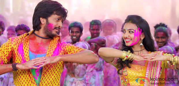 Riteish Deshmukh and Radhika Apte in a still from movie ‘Lai Bhaari’