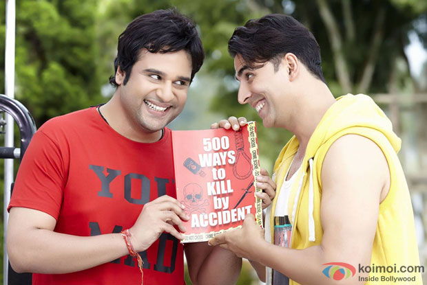 Krushna Abhishek and Akshay Kumar in a still from movie ‘Entertainment’