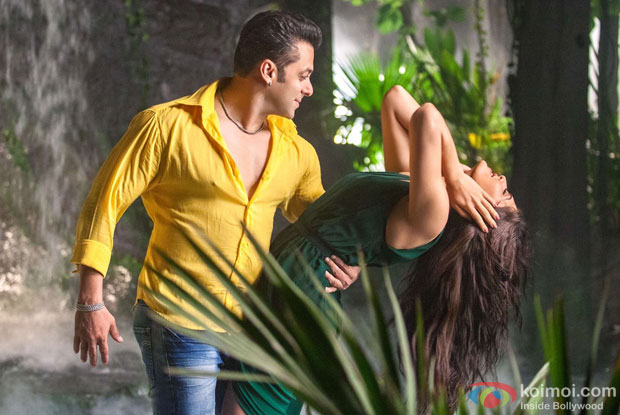 Salman Khan and Jacqueline Fernandez in a still from movie 'Kick'