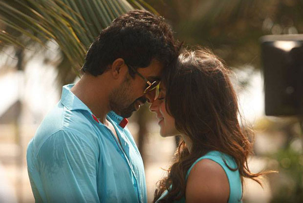 Rannvijay Singh and Anindita Nayar in a 'Raeth Ki Tarah' song still from movie '3 A.M'
