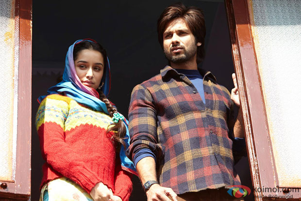 Shraddha Kapoor and Shahid Kapoor in a still from movie 'Haider'