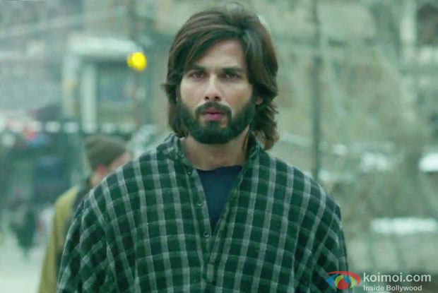 Shahid Kapoor in a Still from movie 'Haider'