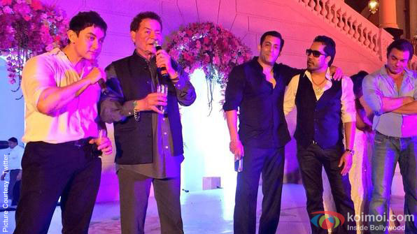 Aamir Khan, Salim Khan, Salman Khan, Mika Singh and Sohail Khan during the Arpita Khan-Ayush Sharma's Wedding
