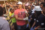 Vivek Oberoi Picks Up Broom For 'Swachh Bharat Abhiyan' Pic 4
