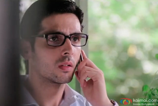 Zayed Khan in a still from movie 'Sharafat Gayi Tel Lene'