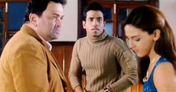 Rishi Kapoor, Tusshar Kapoor and Esha Deol in a still from movie 'Kucch To Hai'