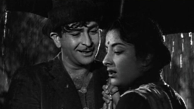 still from movie 'Shree 420 (1955)'