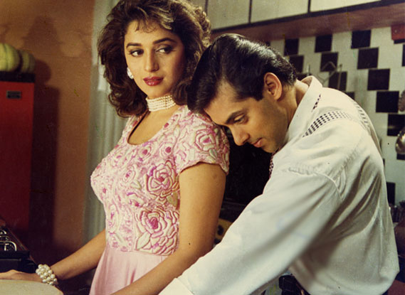 still from movie 'Hum Aapke Hain Koun..! (1994)'
