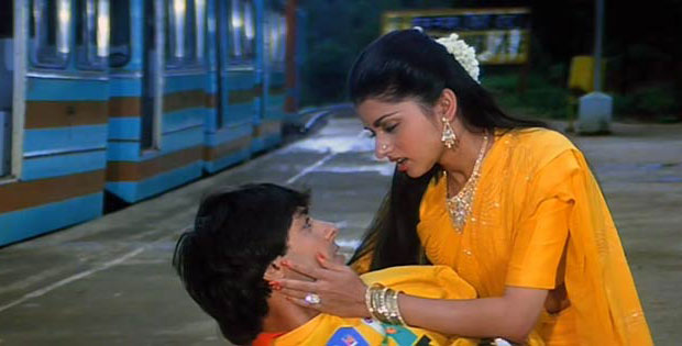still from movie 'Maine Pyar Kiya (1989)'
