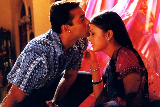 still from movie 'Hum Dil De Chuke Sanam (1999)'
