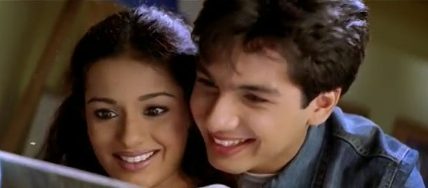 still from movie 'Ishq Vishk (2003)'