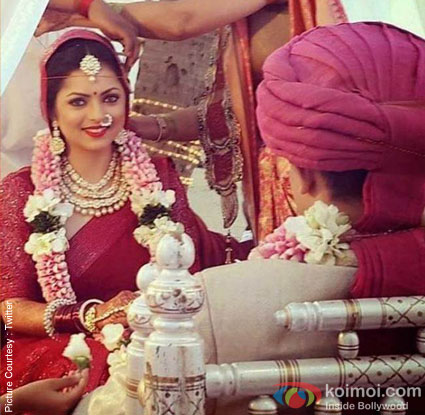  Drashti Dhami and Neeraj Khemka during their wedding
