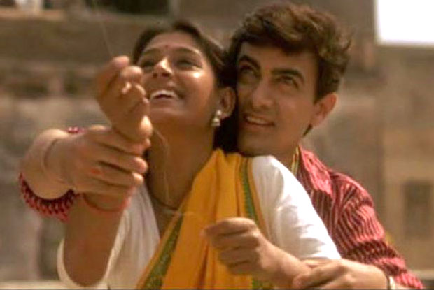 Nandita Das and Aamir Khan in a still from movie 'Earth (1998)'