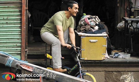 Aamir Khan in a still from movie 'Dhobi Ghat (2010)'
