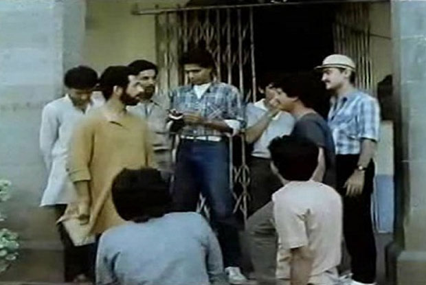 Aamir Khan in a still from movie 'Holi (1984)'