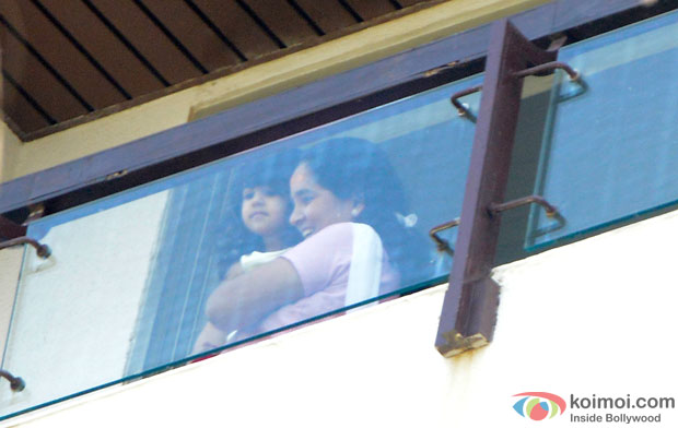 Akshay Kumar Daughter Nitara Snapped At His House