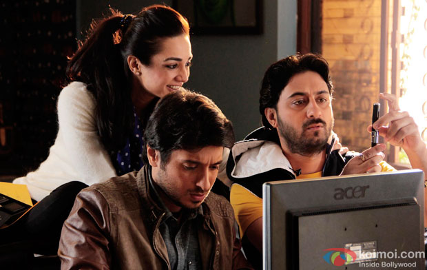 Divyendu Sharma in a still from movie 'Dilliwali Zaalim Girlfriend'