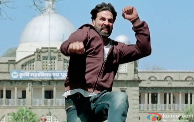 Akshay Kumar in a still from movie 'Gabbar Is Back'