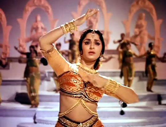 Waheeda Rehman in a still from movie 'Guide (1965)'