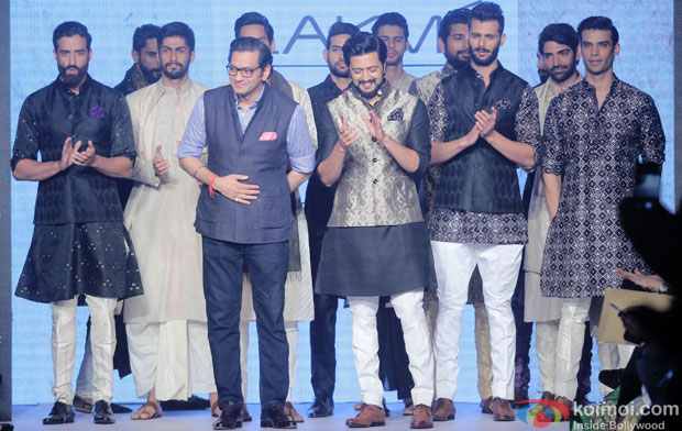 Riteish Deshmukh Walks The Ramp For Raghavendra Rathore At Lakme Fashion Week Summer Resort 2015 Riteish Deshmukh Walks The Ramp For Raghavendra Rathore At Lakme Fashion Week Summer Resort 2015