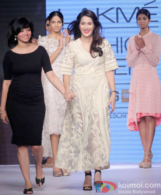 Sagarika Ghatge Walks The Ramp For Pallavi Singhee & Yogesh Chaudhary