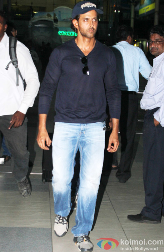 Hritik Roshan Snapped At Airport