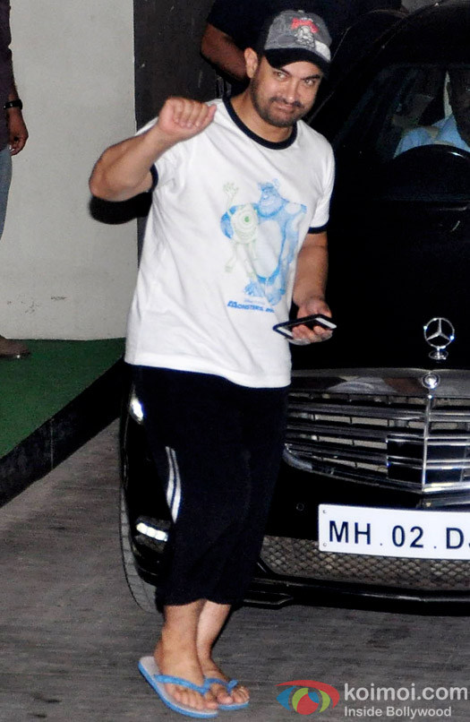 Aamir khan Snapped At Lightbox